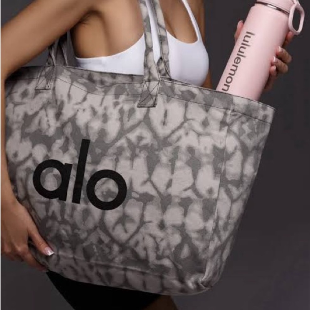 NWT Alo Tote Bag